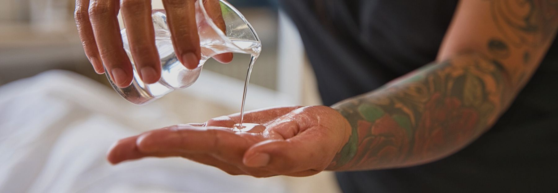 Wohltuende Ölmassage bei Korni Wellness München